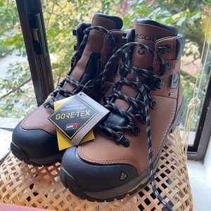 Hiking boots - never worn, with tags